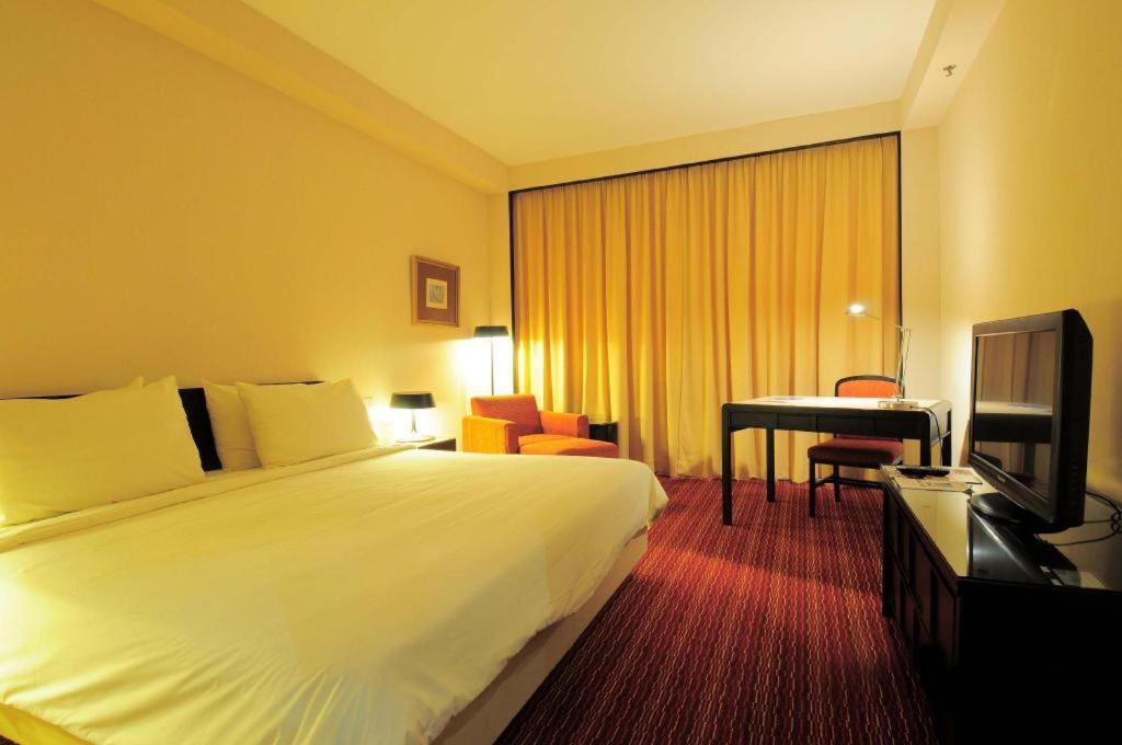 Tanahmas The Sibu Hotel Екстер'єр фото