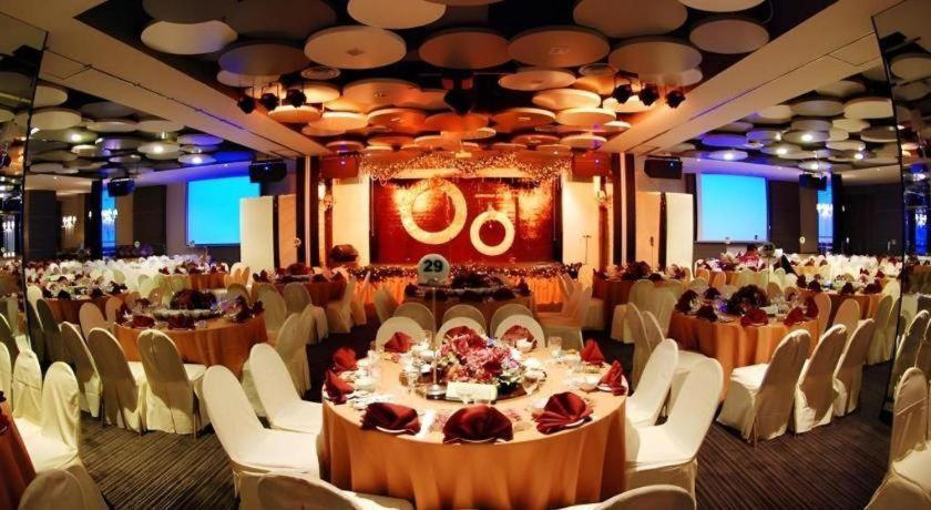 Tanahmas The Sibu Hotel Екстер'єр фото