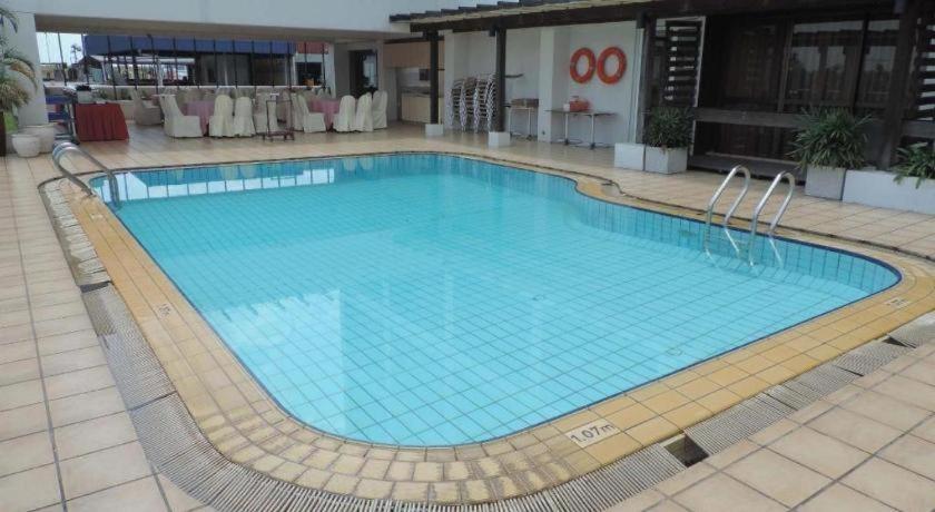 Tanahmas The Sibu Hotel Екстер'єр фото