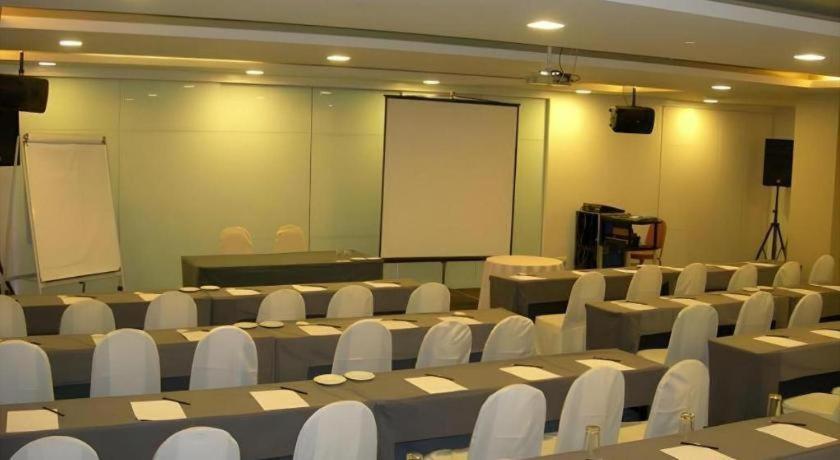 Tanahmas The Sibu Hotel Екстер'єр фото