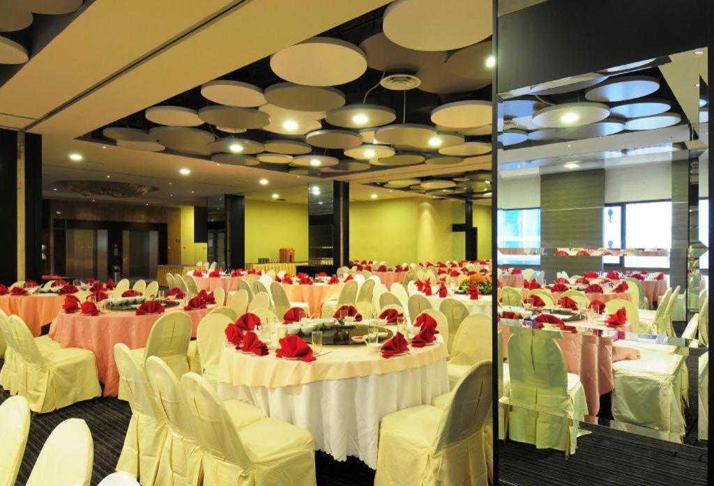 Tanahmas The Sibu Hotel Екстер'єр фото