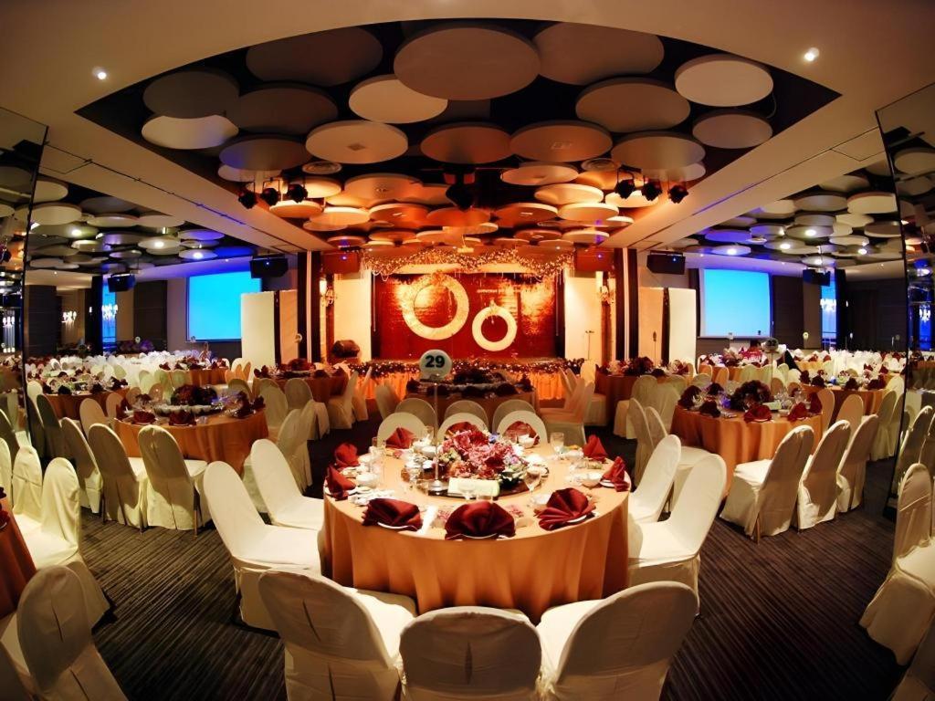 Tanahmas The Sibu Hotel Екстер'єр фото