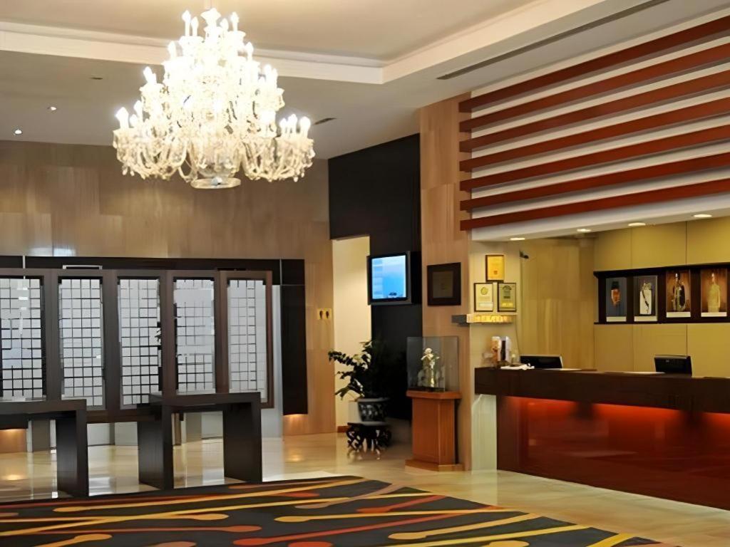 Tanahmas The Sibu Hotel Екстер'єр фото