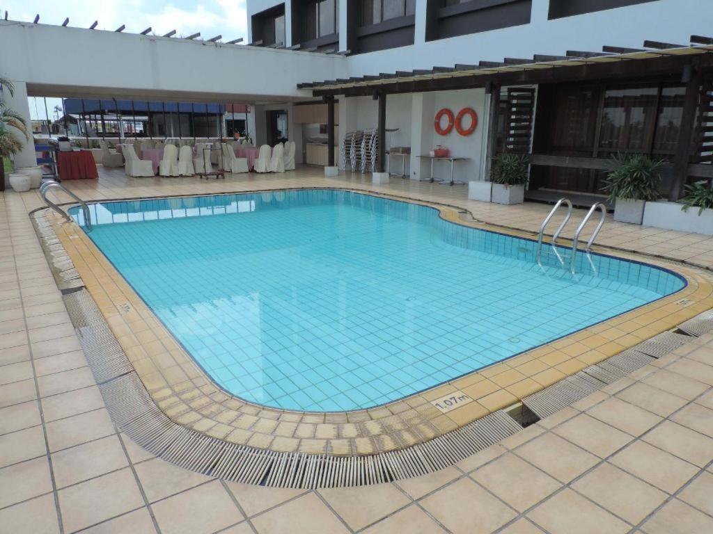 Tanahmas The Sibu Hotel Екстер'єр фото